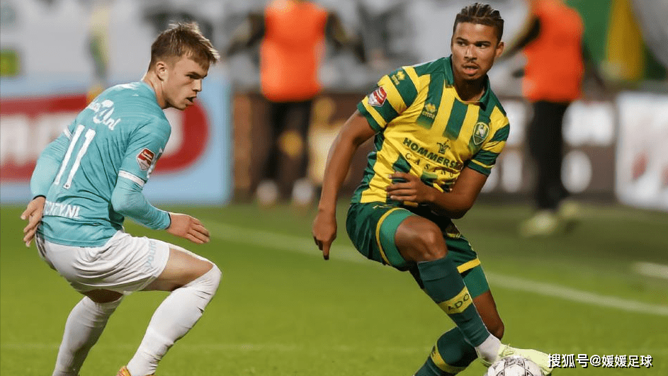 爱游戏官方网站-今晨费耶诺德调整名单以备意甲，防线松动环节打磨，悬念犹存，医务组通报恢复